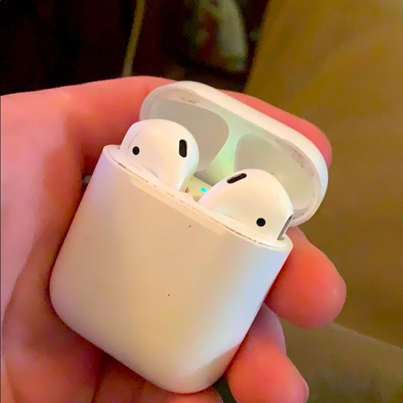 Airpods 2nd Gen. Fully working - Picture 1 of 1